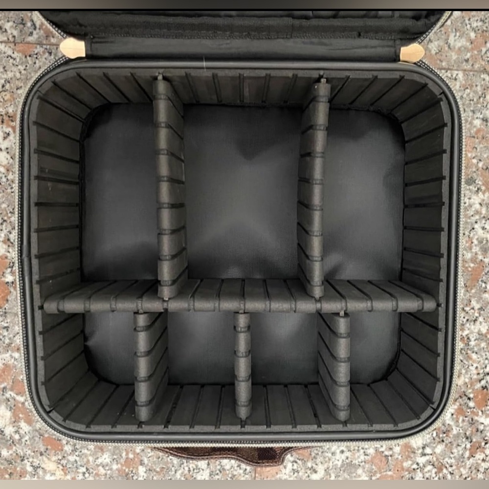 Checkered Makeup Bag - Picture 5 of 5